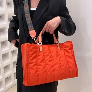 Fall Tote very spacious never worn great condition never worn no Tag